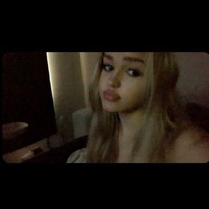 Meet your Posher, Allyson